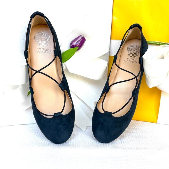 Vince Camuto shoes - Picture 2 of 7